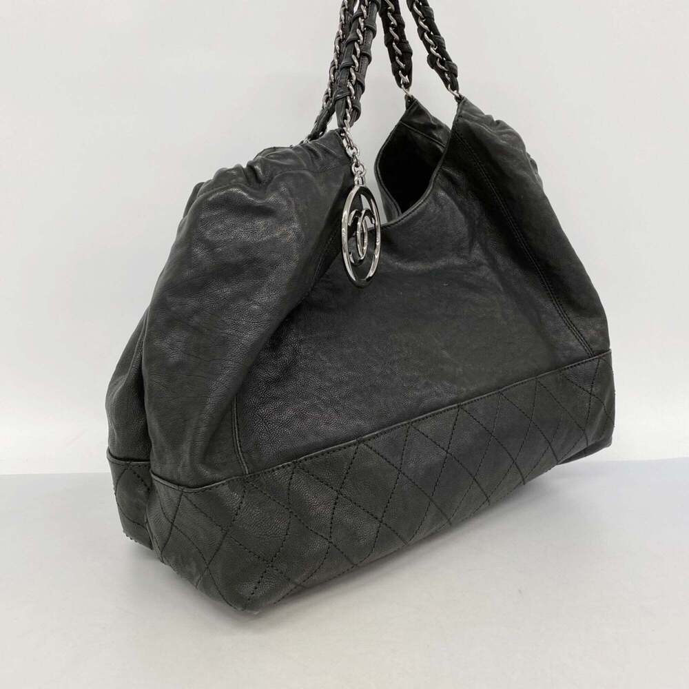CHANEL Black Leather Tote Bag - Picture 2 of 11